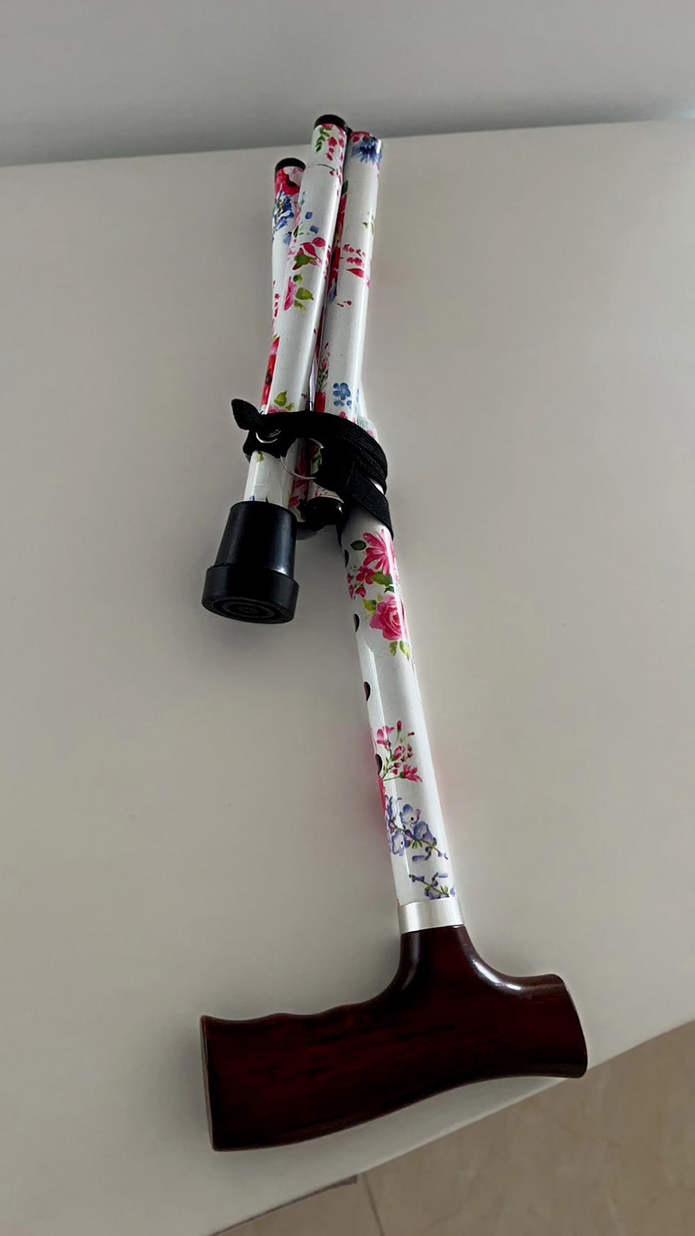 BME20061 Product Description 03 BME20061 Stick de marche pliant Show 1