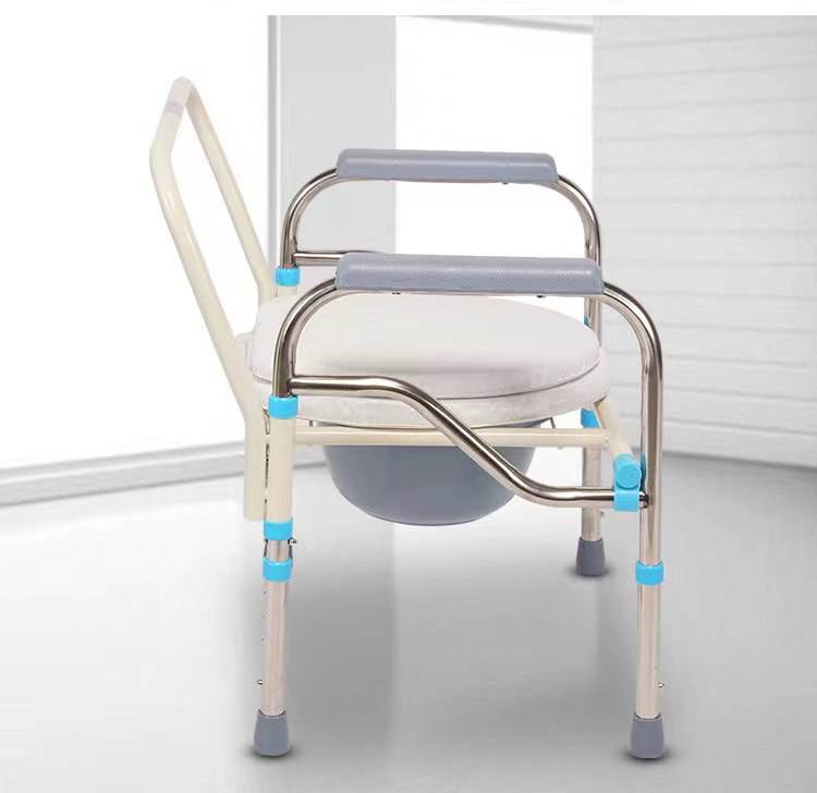 Chaise de toilette en fauteuil roulant électrique médical en vente
