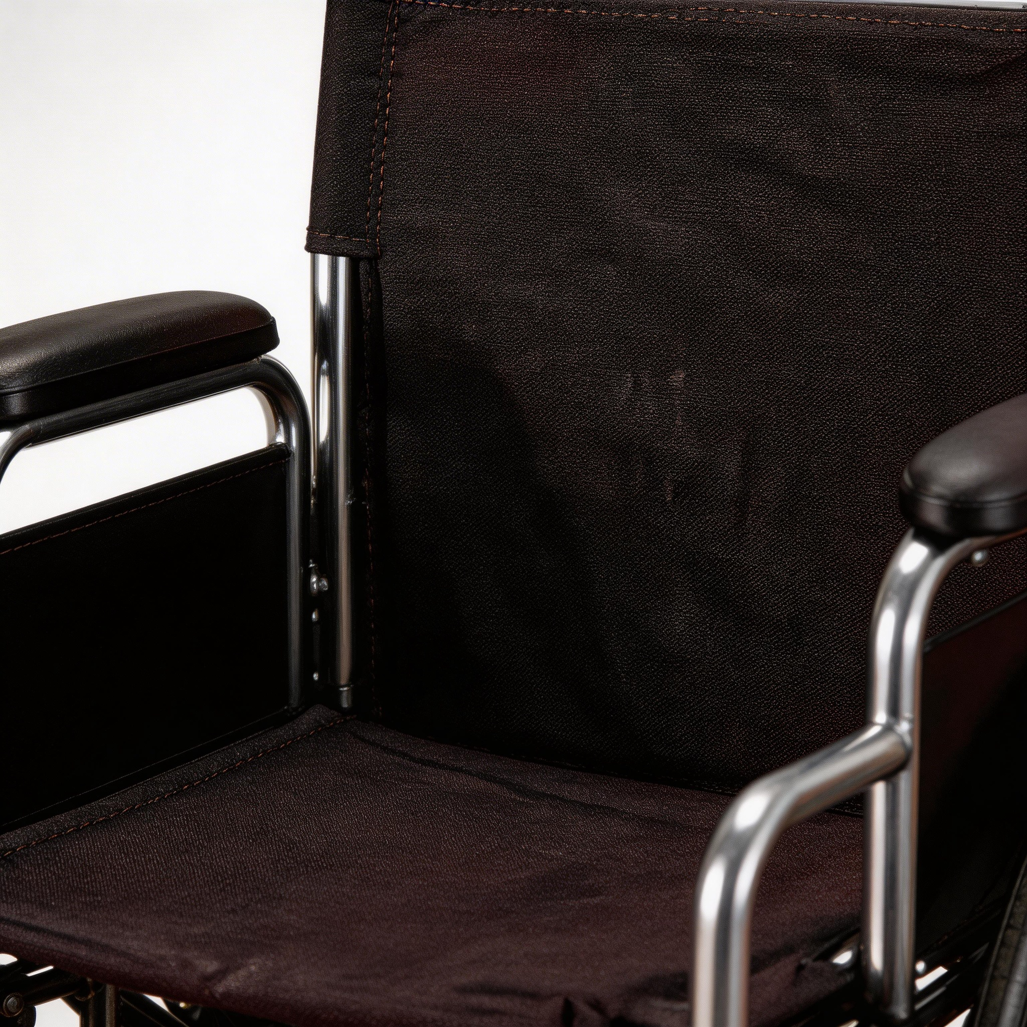 BME4618 Fauteuil roulant manuel bariatrique haute capacité de 26 pouces | Charge maximale de 450 lb