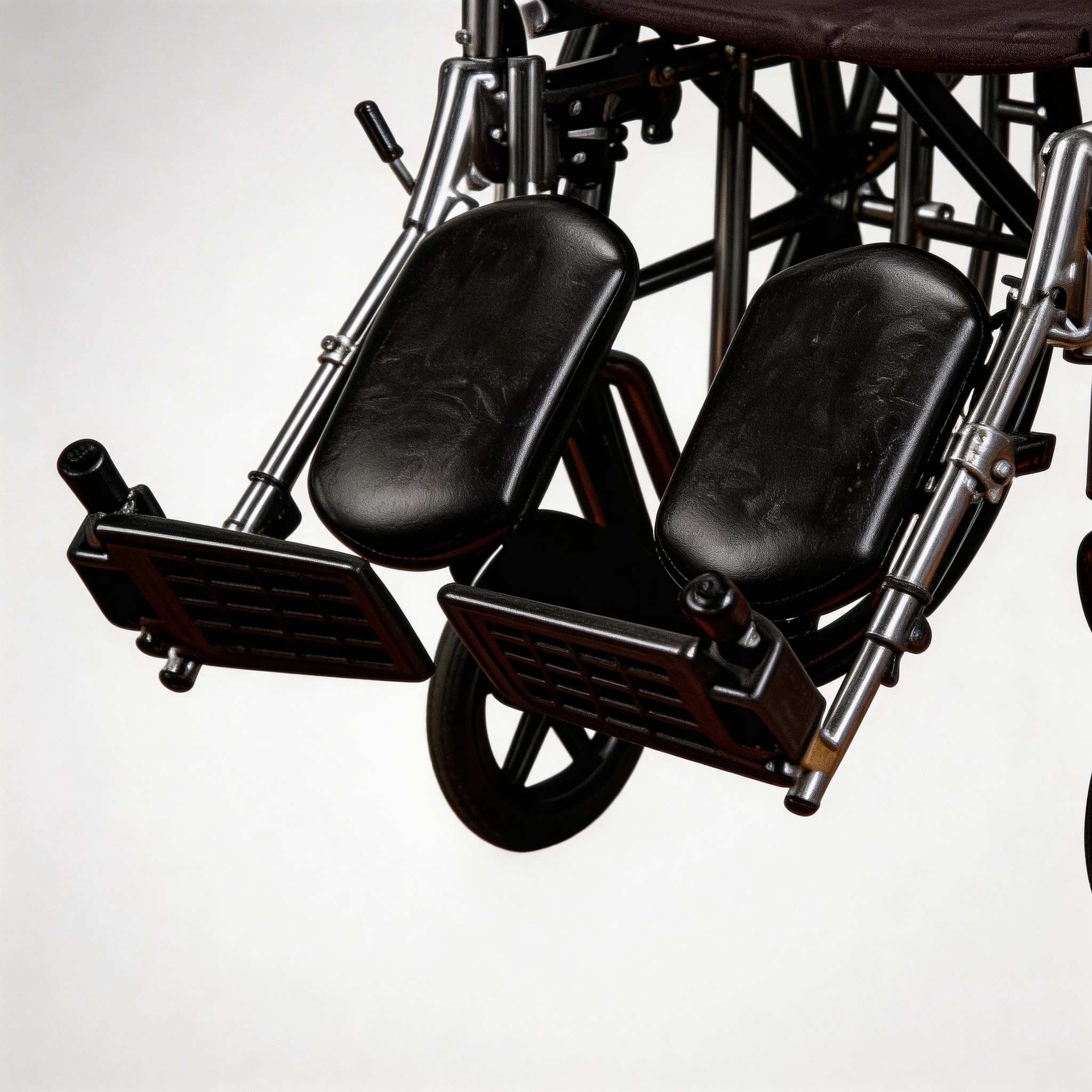 BME4618 Fauteuil roulant manuel bariatrique haute capacité de 26 pouces | Charge maximale de 450 lb