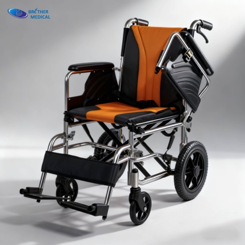 Accoudoir pour fauteuil roulant facile &agrave; soulever