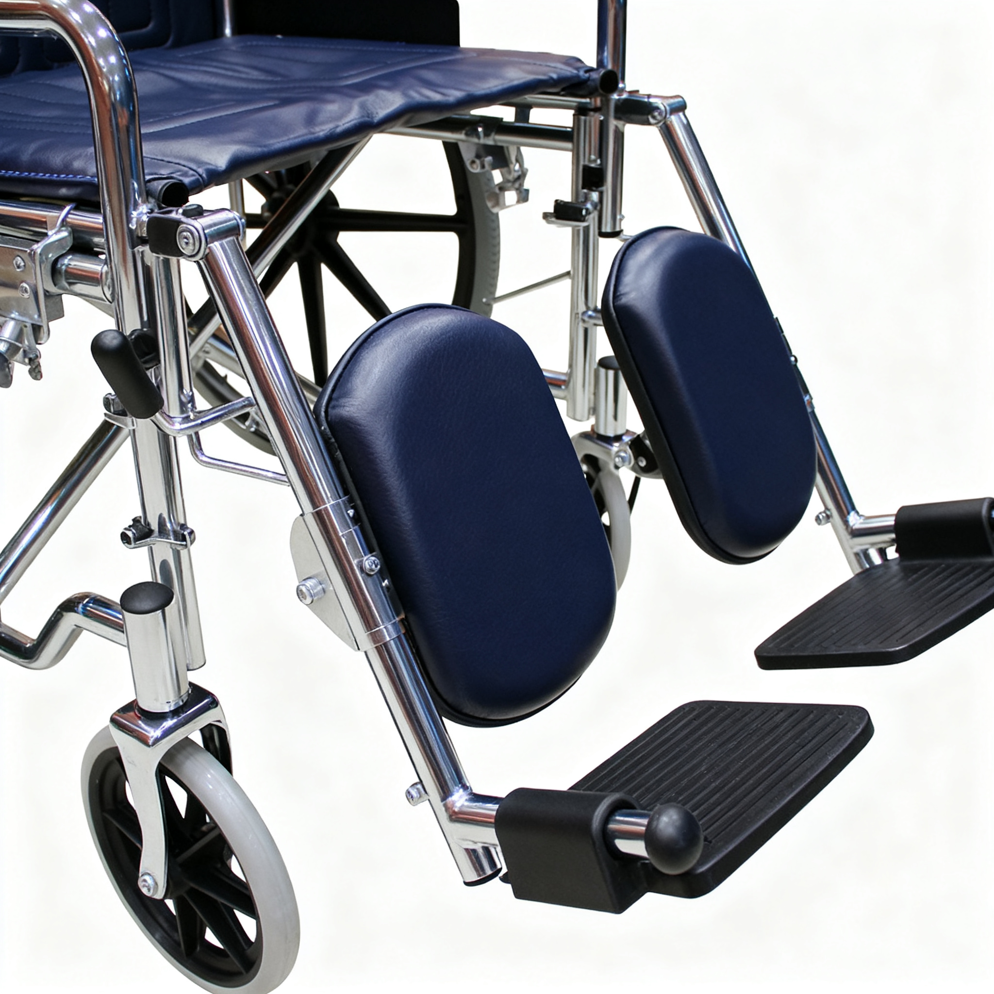 Fauteuil roulant bariatrique chromé BME4618 - Mobilité robuste de 400 lb