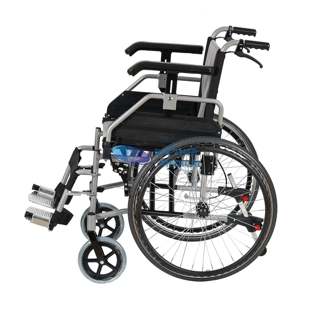 Fauteuil roulant à hauteur multifonctionnelle en aluminium