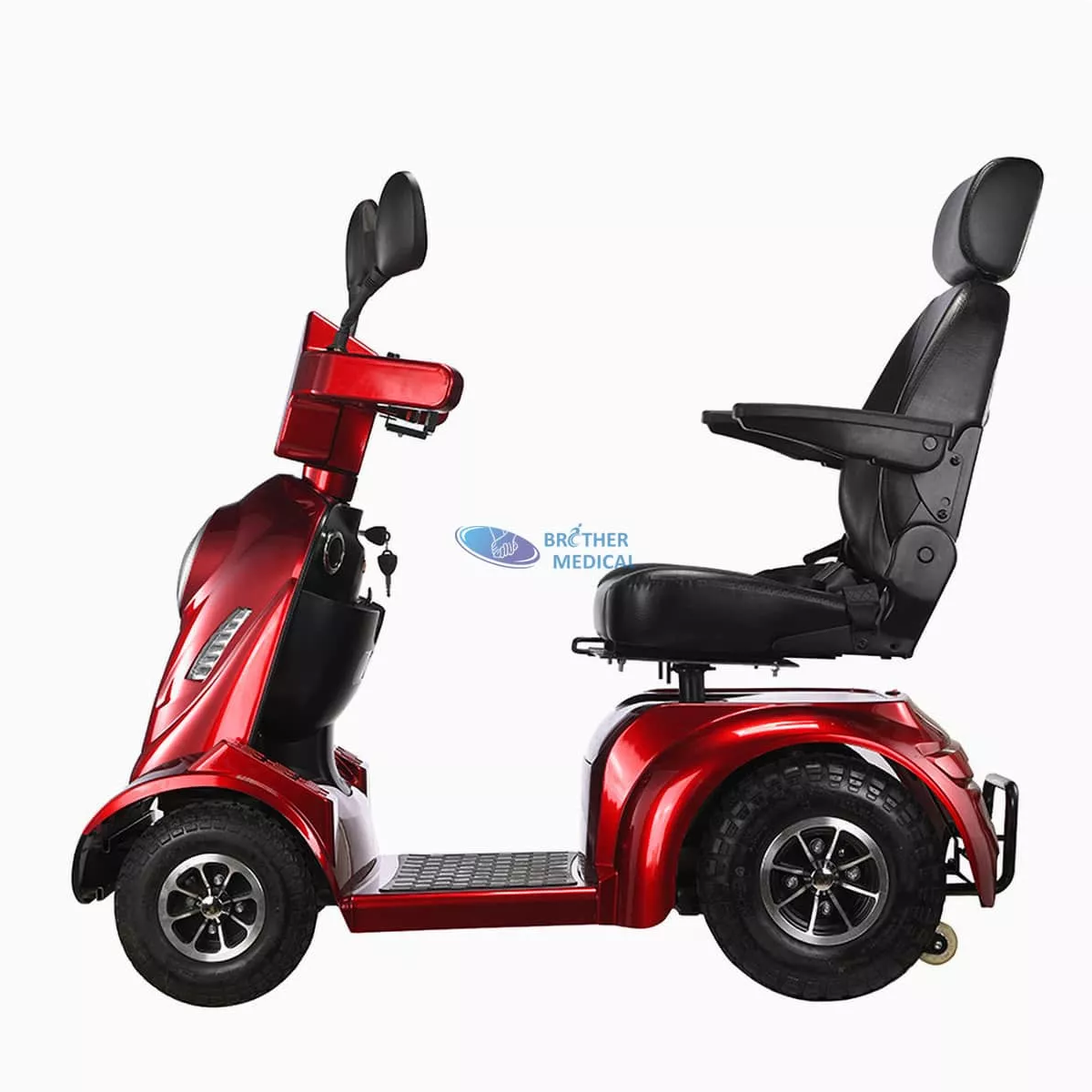 Scooter de mobilité tout terrain stable pour personnes âgées